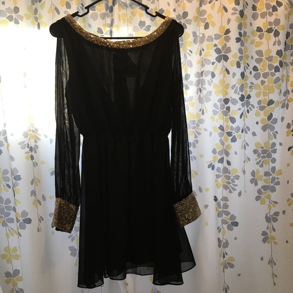 Black & Gold Sequin Cocktail Dress - Picture 7 of 7